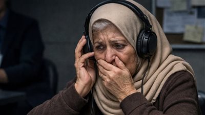 هانت حماتها ورمت ذكريات زوجها في القمامه اثناء الجنازه